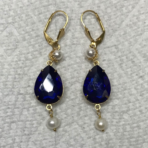 Moiraine’s Teardrop Sapphire & Pearl Earrings Wheel of Time Handmade Replicas - Picture 11 of 16